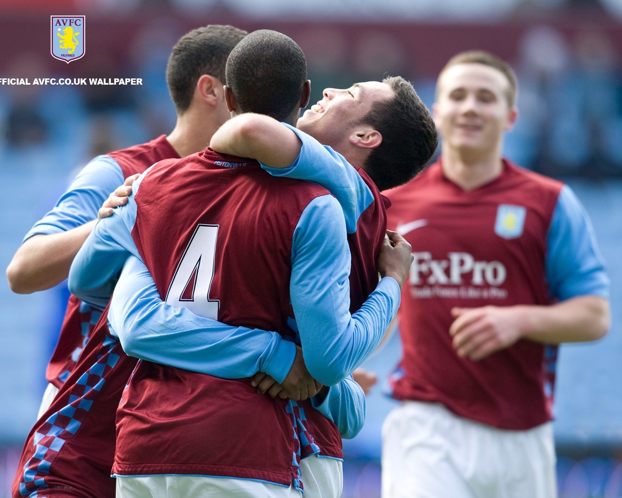 赛后情书：巴萨防守千疮百孔能否防住中超？曼城哈登大胜多特（赛后手记：巴萨后防漏洞百出能挡住中超锋线吗？曼城哈登大胜多特）