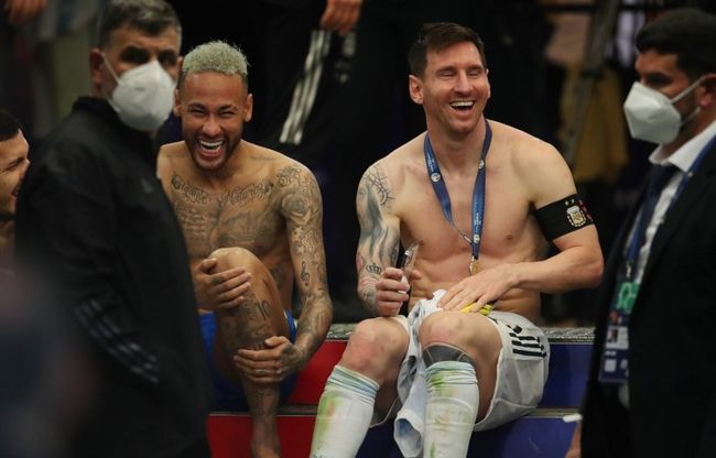 穆斯利奇：杜塞尔多夫实力远超目前排名；球队每天都付出全部（穆斯利奇：杜塞尔多夫实力与当前排名不符，球队每日倾尽全力）