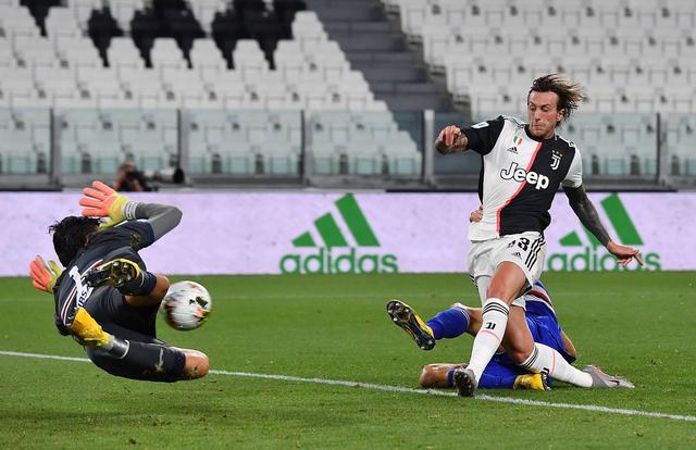 马特乌斯：乌尔比希有望接班诺伊尔；努贝尔在英超有市场（马特乌斯看好乌尔比希接班诺伊尔，努贝尔或获英超青睐）