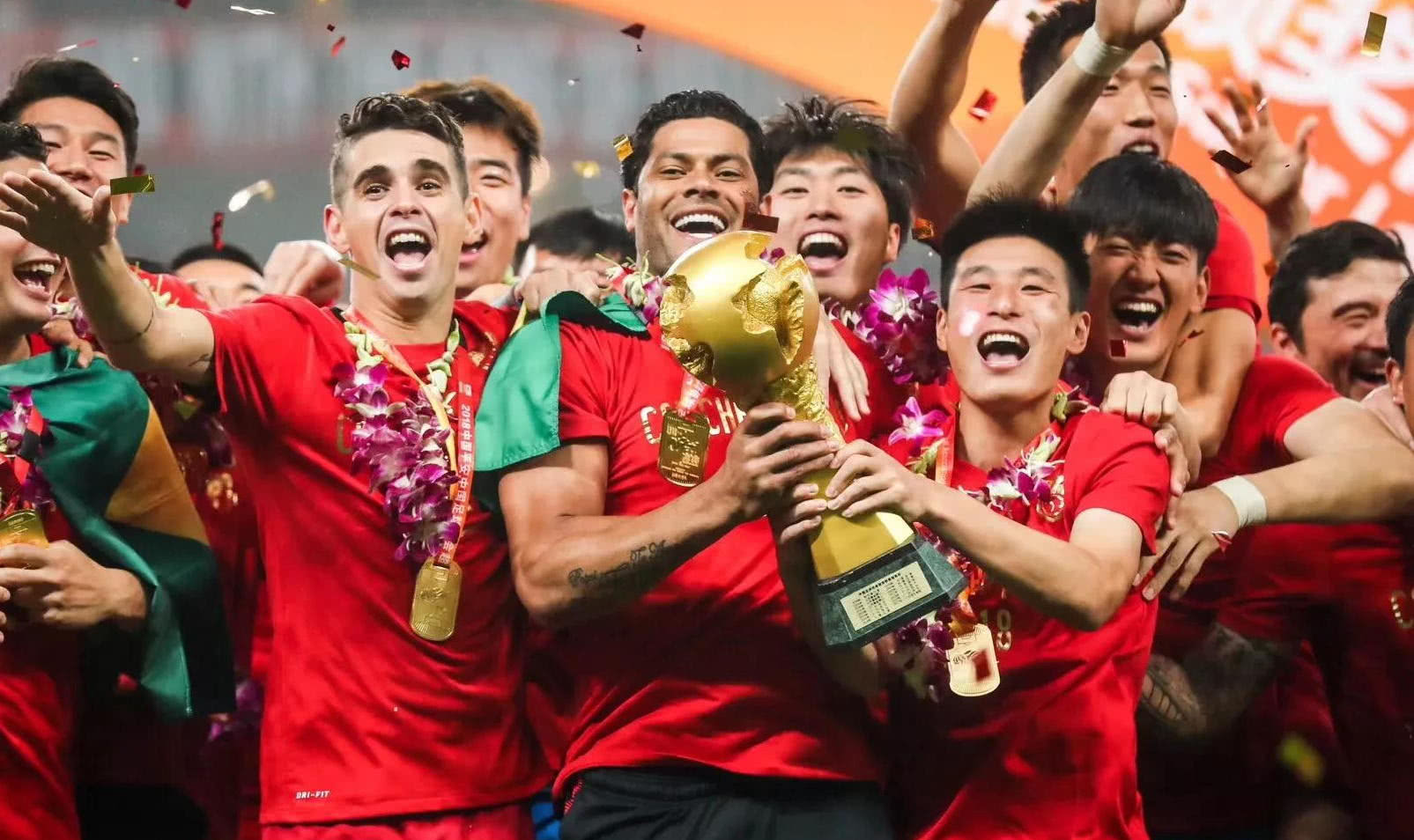 上轮下蛋导致丢球！官方：大阪钢巴门将一森纯拇指骨折（官方通报：大阪钢巴门将一森纯拇指骨折，上轮失误酿丢球）